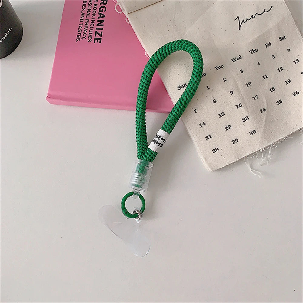 🎀 Lanyard Trenzado Estiloso – Correa con cadena, anillo y parche desmontable para sujetar el celular con glamour