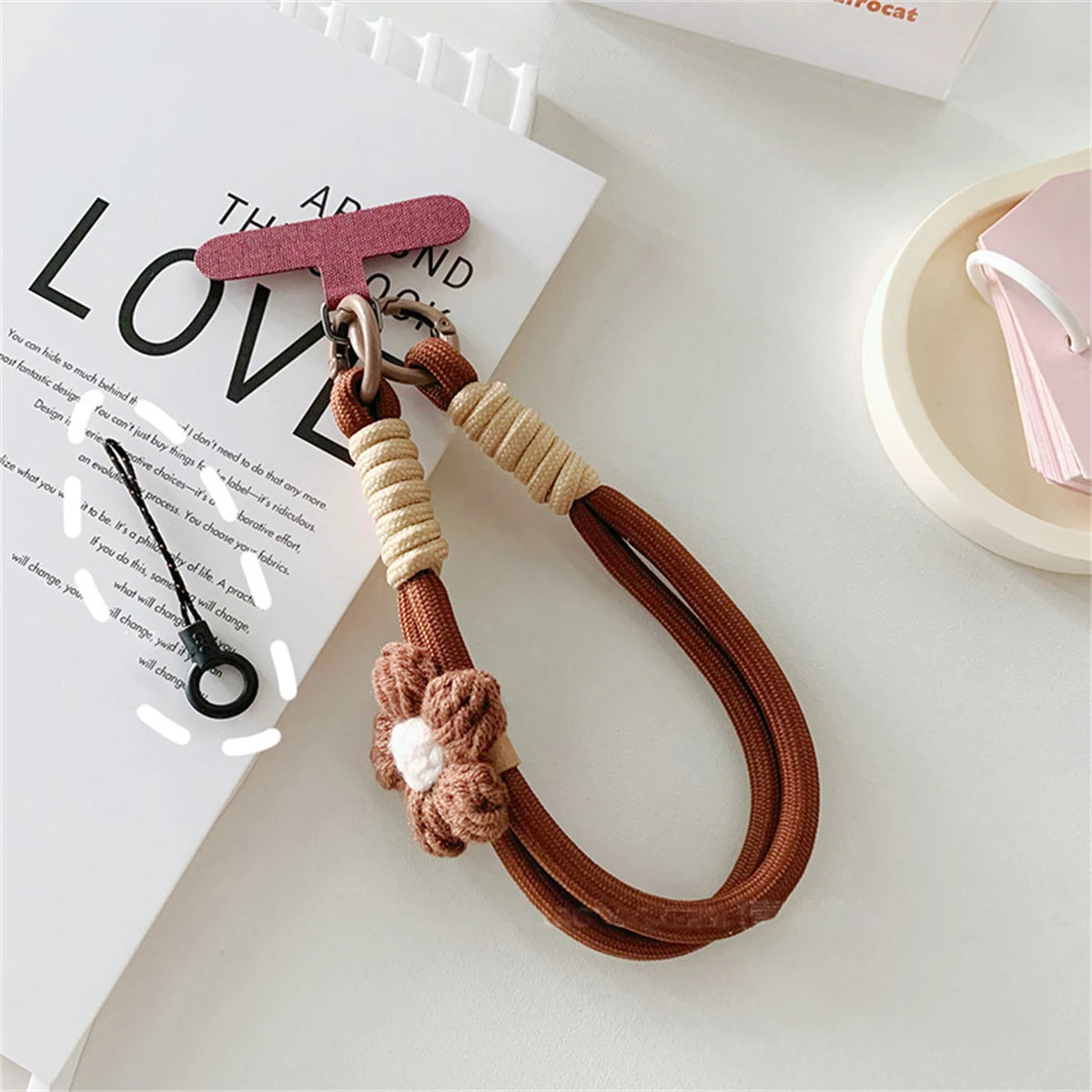 🎀 Lanyard con flor tejida 3D – Correa de cuerda trenzada para celular y llavero, estilo DIY cute