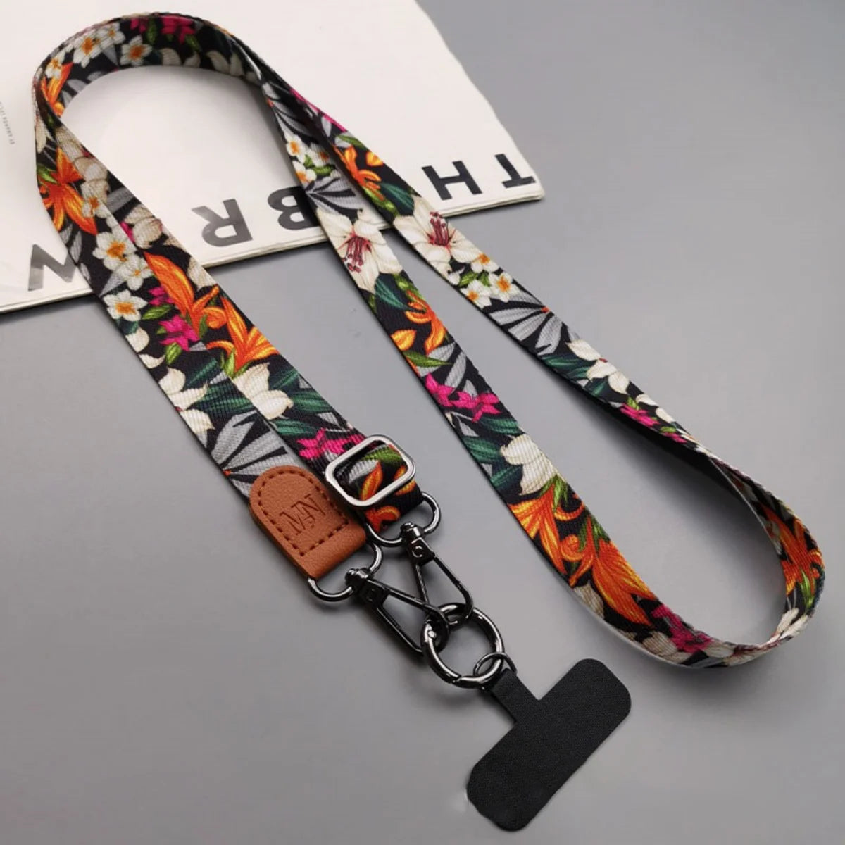 🎀 Lanyard Retro Ajustable – Cinta cruzada con clip, universal e impermeable, ideal para tarjetas o celular