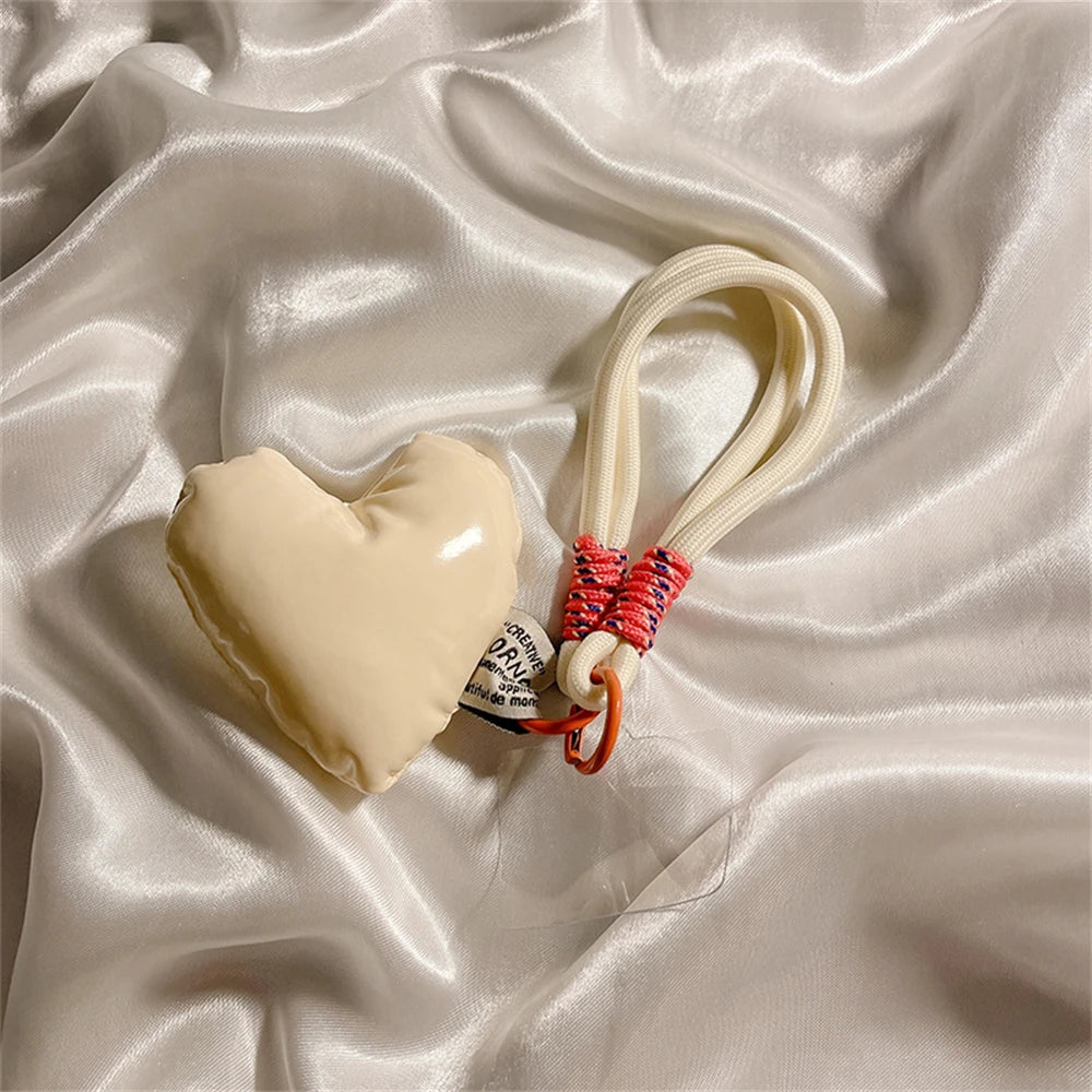 🎀 Lanyard con Corazones Hinchados – Correa decorativa tipo mesh con corazones, para celular o pantalones, lindo y femenino