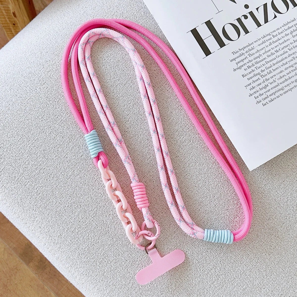 🎀 Lanyard Coreano de Moda – Correa cruzada de estilo moderno, con diseño tipo patchwork, ideal para uso diario y exterior