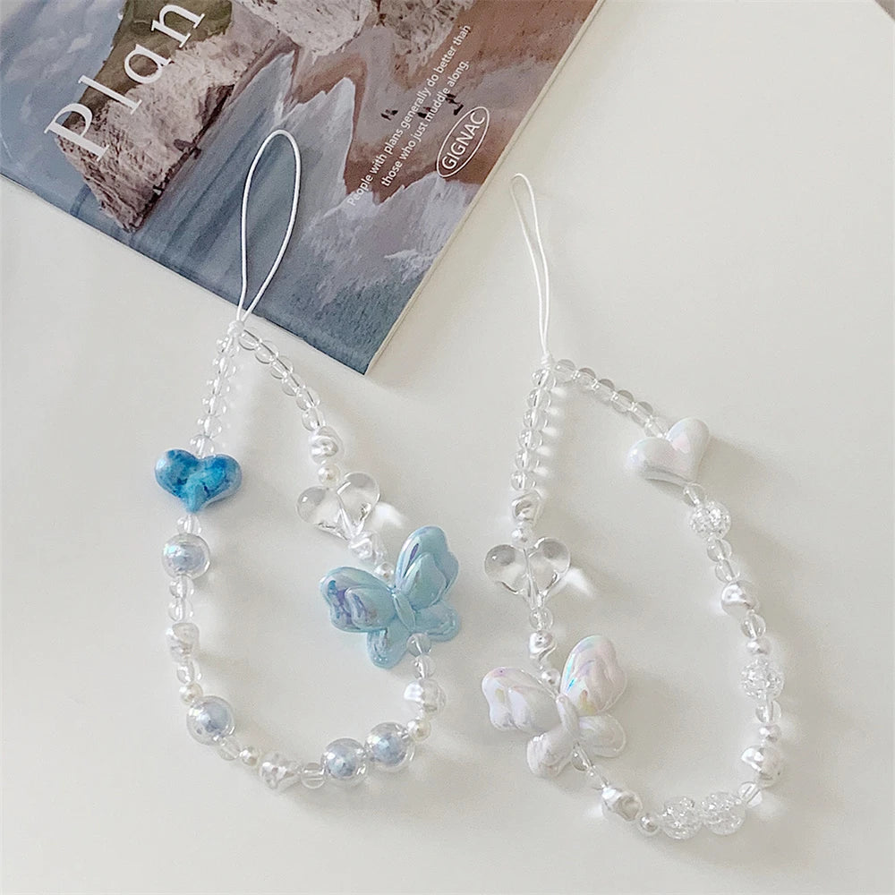 🎀 Lanyard con Mariposa 3D y Corazón – Cadena colgante para celular, charm femenino, anti pérdida, ideal para mujeres
