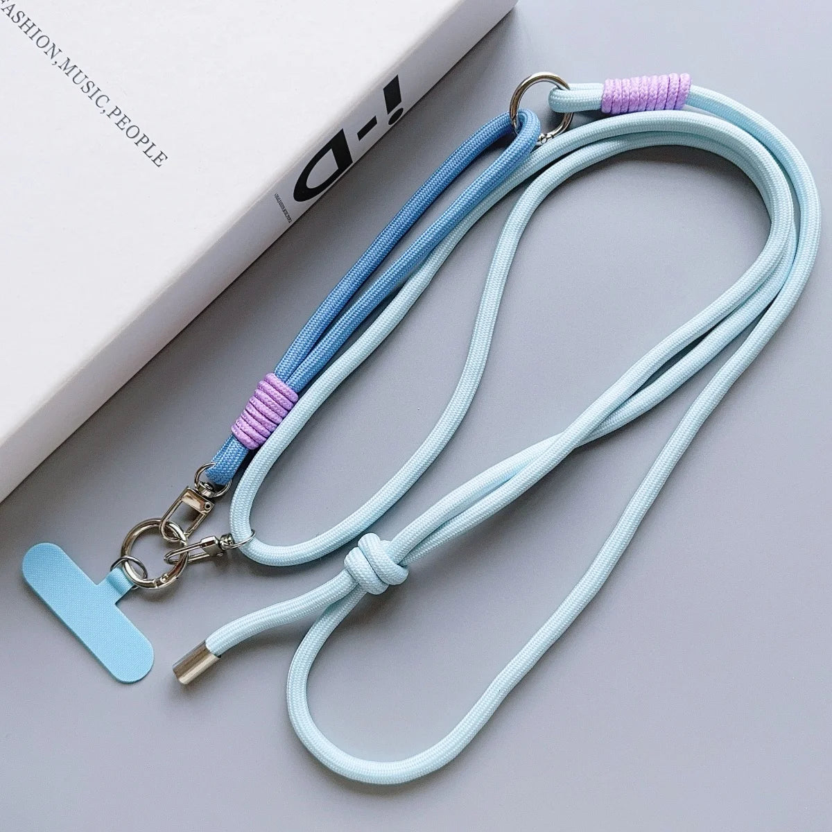 🎀 Lanyard de Telar Colorido – Correa deportiva y de moda para celular, diseño largo con colgante y estilo vibrante