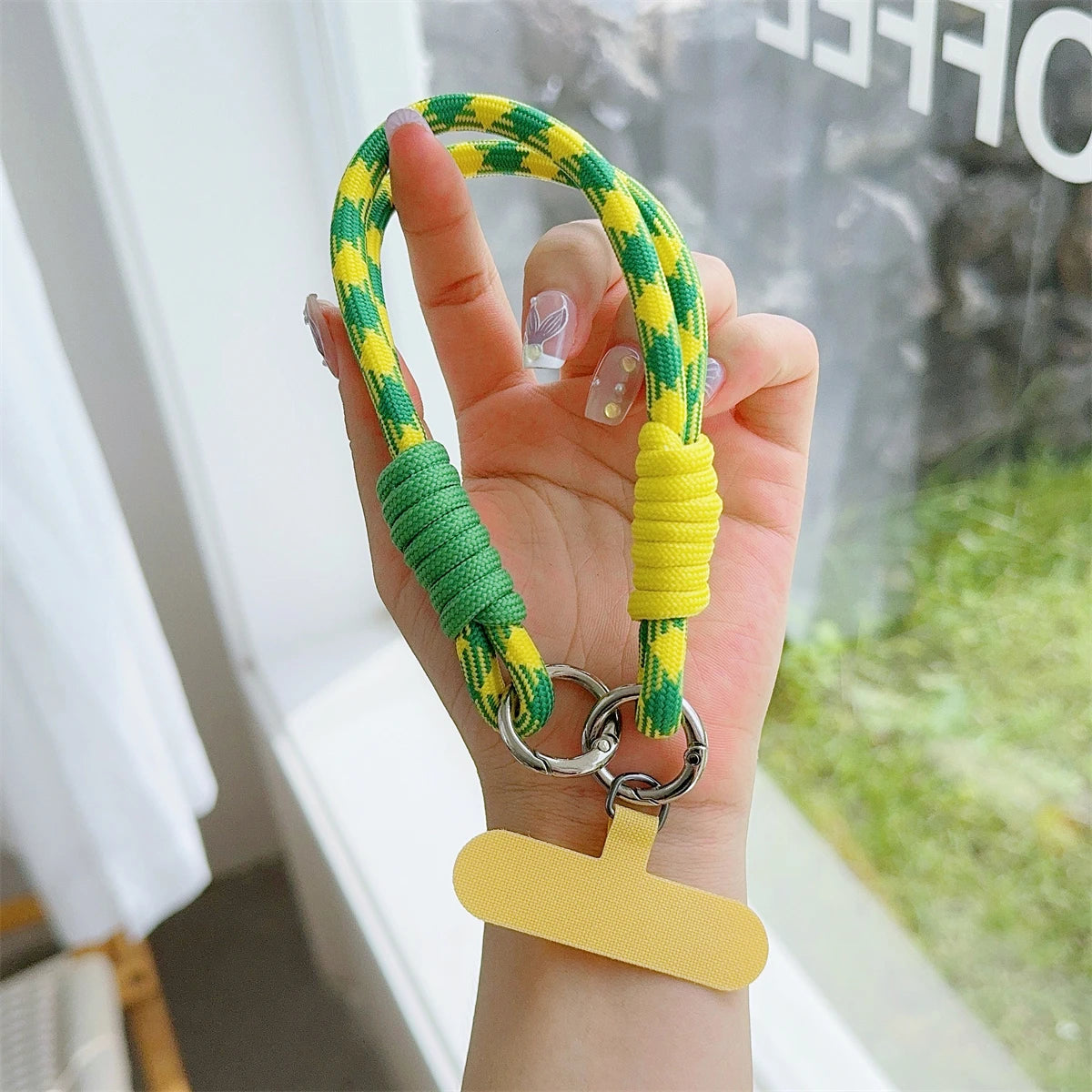 🎀 Lanyard con diseño en cuadrícula – Cuerda trenzada fuerte para muñeca, decoración anticaída