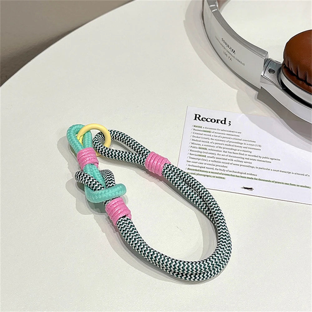 🎀 Pulsera Lujosa para Celular – Lanyard con parche, llavero colorido y diseño de joyería, ideal para regalo o accesorio