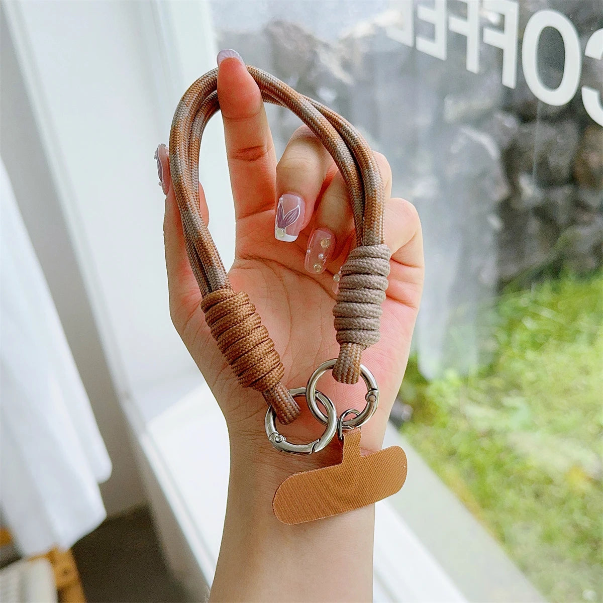 🎀 Lanyard con diseño en cuadrícula – Cuerda trenzada fuerte para muñeca, decoración anticaída