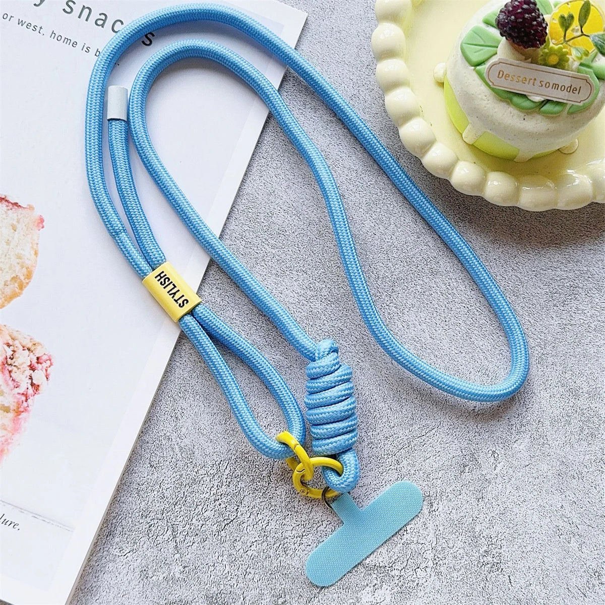 🎀 Lanyard Largo Ajustable – Correa cruzada universal para celular, cuello o hombro, diseño simple y resistente