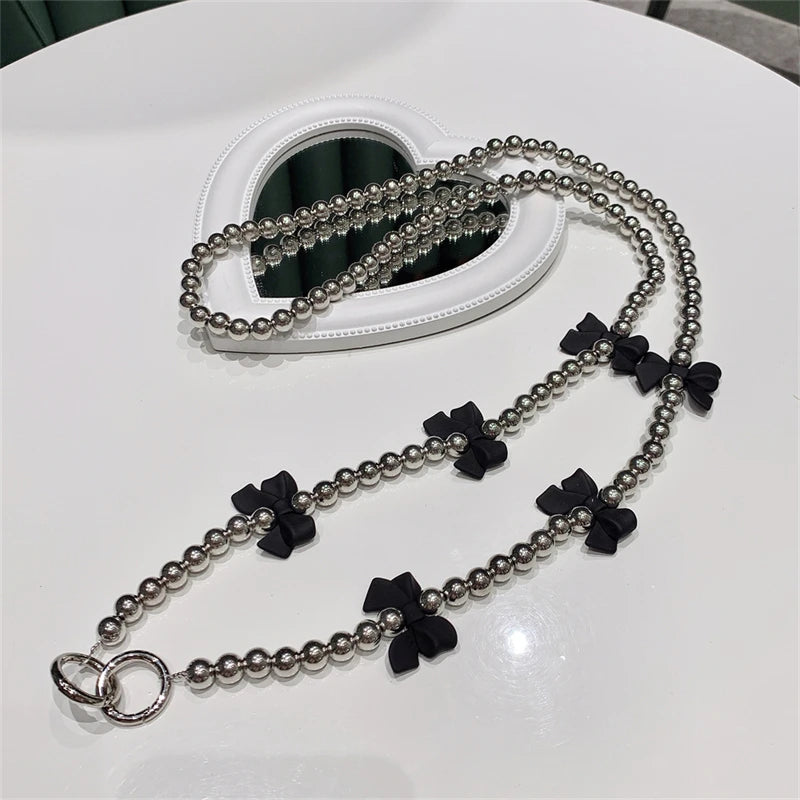 🎀 Correa Larga Bohemia con Piedras y Perlas – Lanyard de estilo elegante para celular, anti pérdida y con diseño femenino
