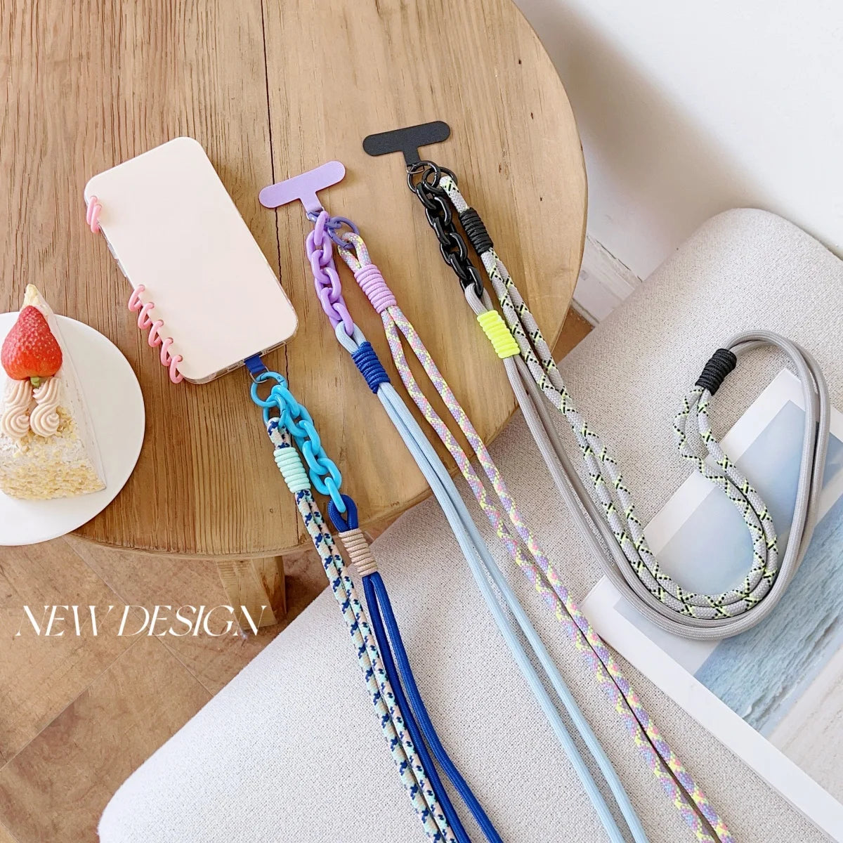 🎀 Lanyard Coreano de Moda – Correa cruzada de estilo moderno, con diseño tipo patchwork, ideal para uso diario y exterior