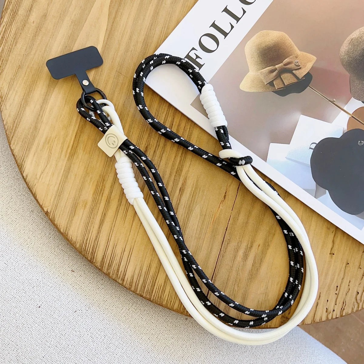 🎀 Lanyard Divertido Bicolor – Correa ajustable para celular, cinta de cuello con colores contrastantes y estilo alegre