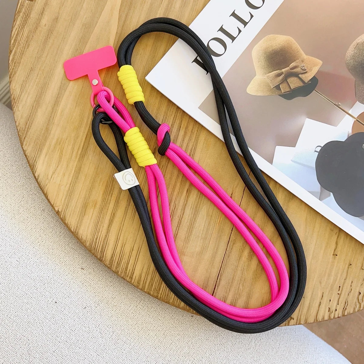 🎀 Lanyard Divertido Bicolor – Correa ajustable para celular, cinta de cuello con colores contrastantes y estilo alegre