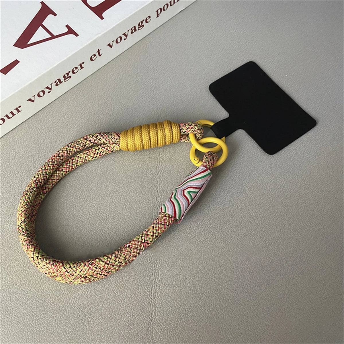 🎀 Correa Retro de Cuerda Trenzada – Lanyard corto para teléfono, estilo colgante decorativo, anti pérdida, pulsera fuerte y con estilo