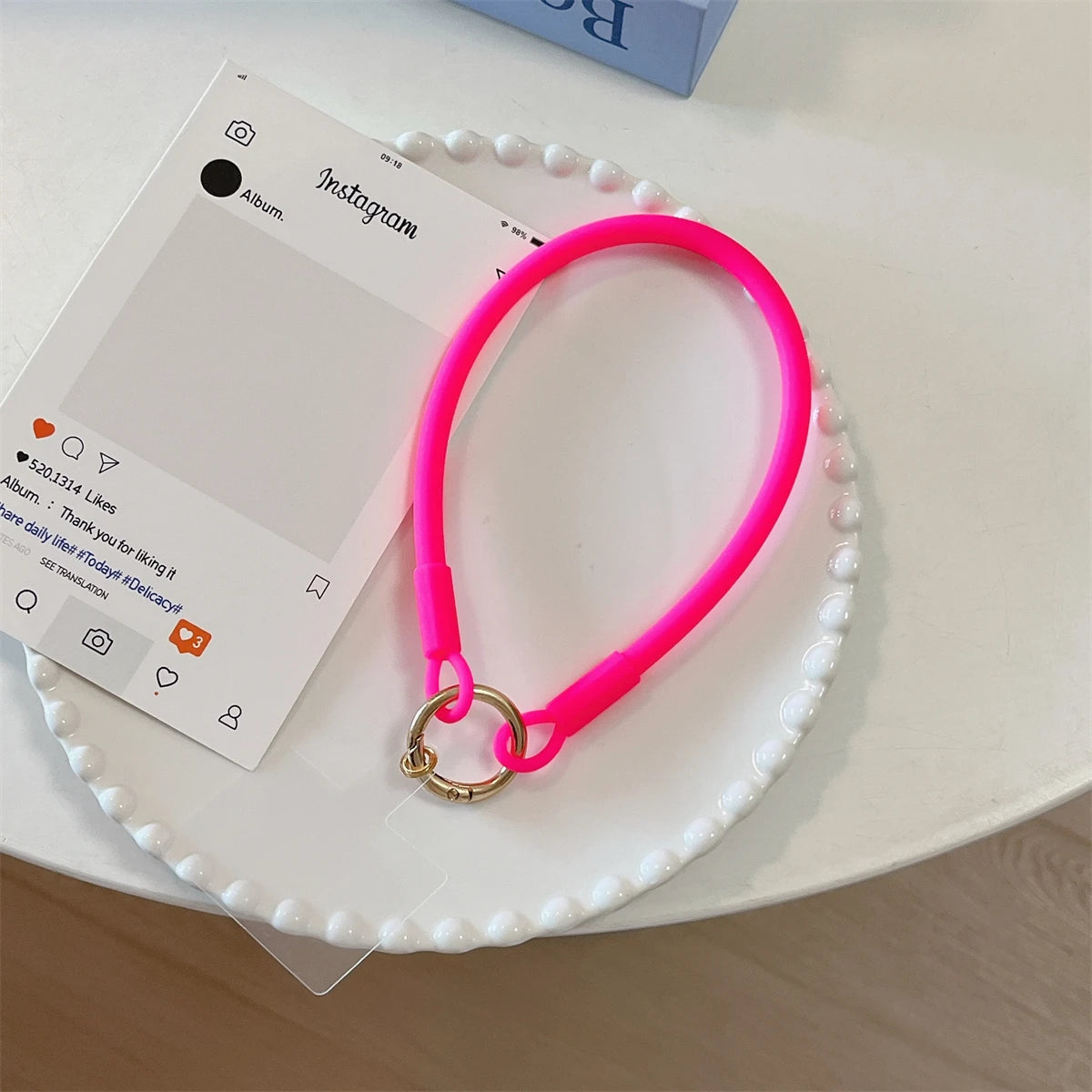 🎀 Lanyard de Silicona Líquida – Correa decorativa corta para celular, anti pérdida, diseño fuerte y elegante para la muñeca
