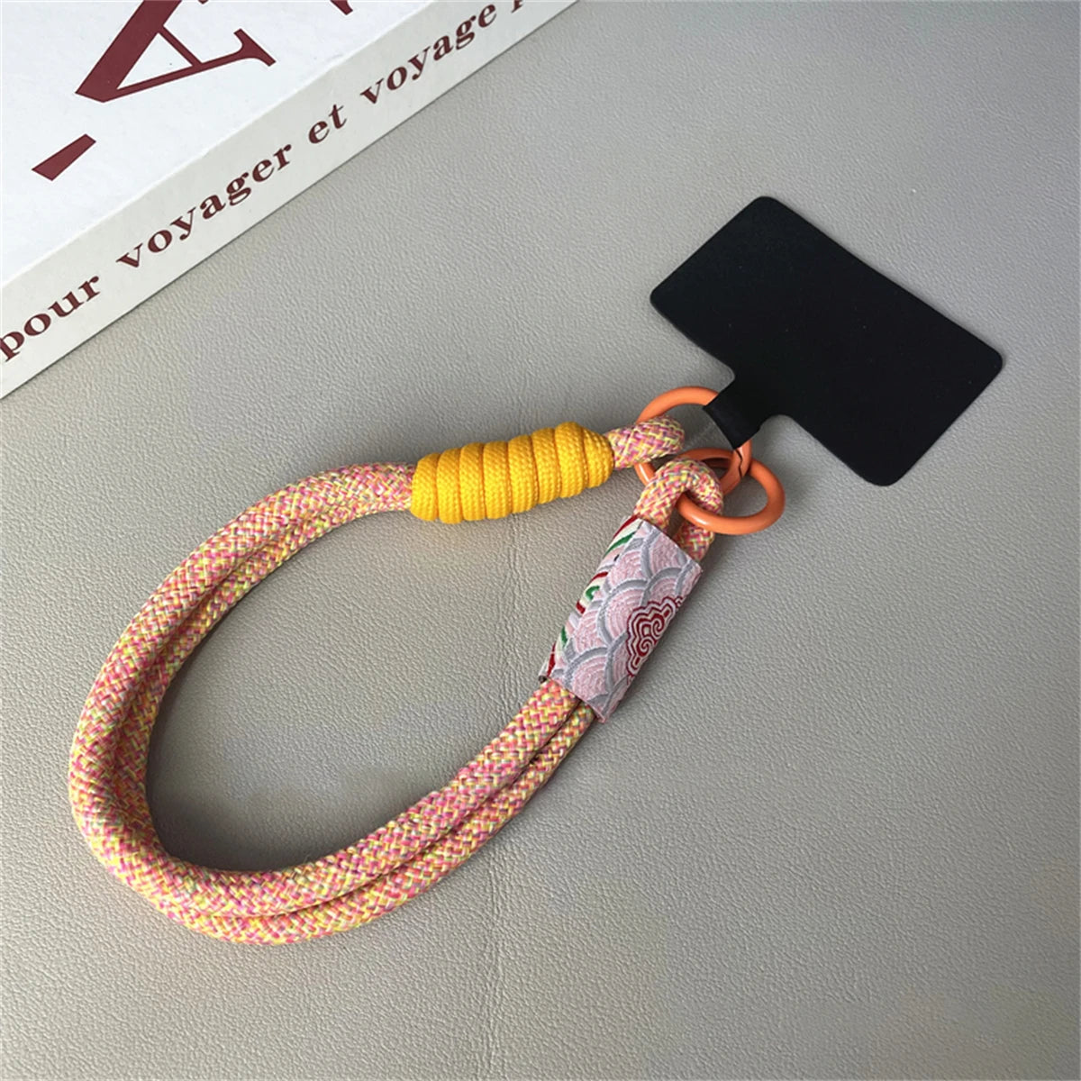 🎀 Correa Retro de Cuerda Trenzada – Lanyard corto para teléfono, estilo colgante decorativo, anti pérdida, pulsera fuerte y con estilo
