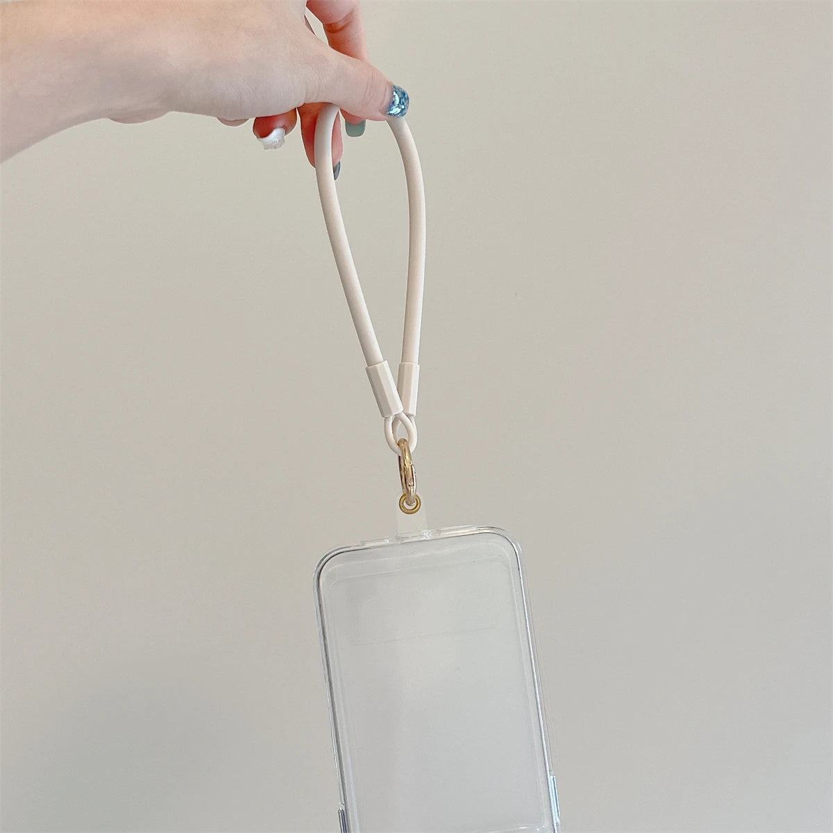 🎀 Lanyard de Silicona Líquida – Correa decorativa corta para celular, anti pérdida, diseño fuerte y elegante para la muñeca