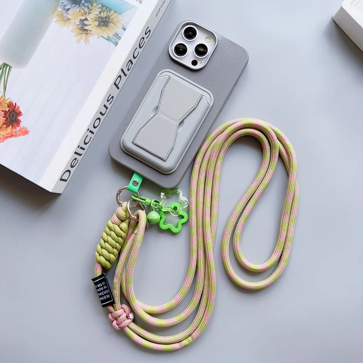 🎀 Lanyard con diseño de cuadros – Correa acrílica universal cruzada con cuerda para cuello anticaída