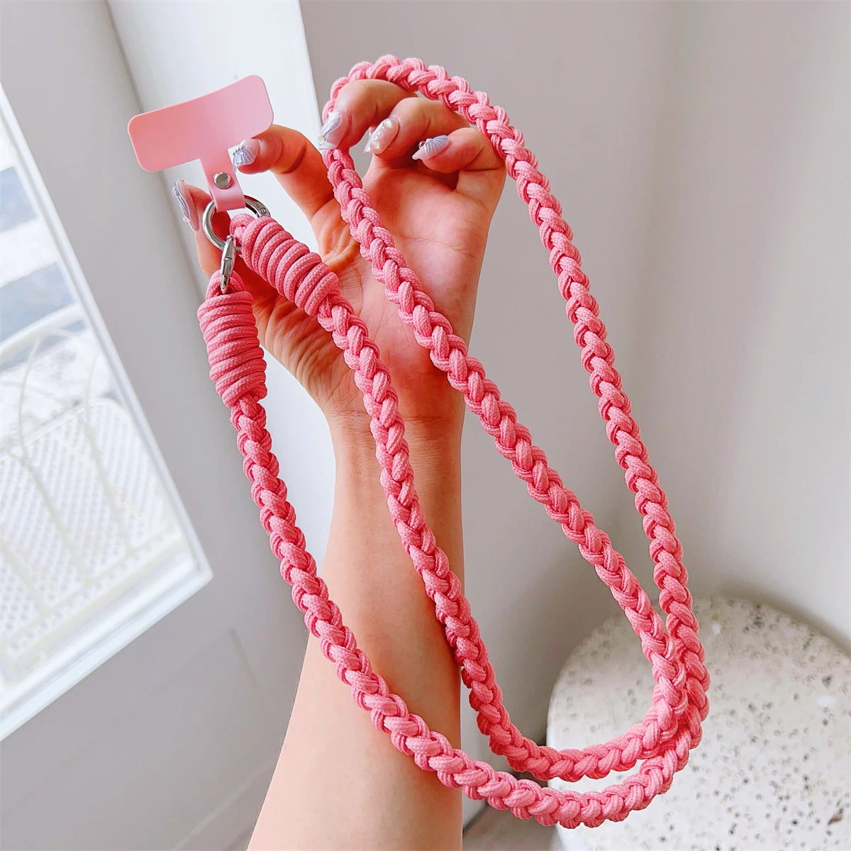 🎀 Lanyard Colorido con Repuesto – Correa cruzada trenzada con llavero y parche extra, ideal para accesorios femeninos
