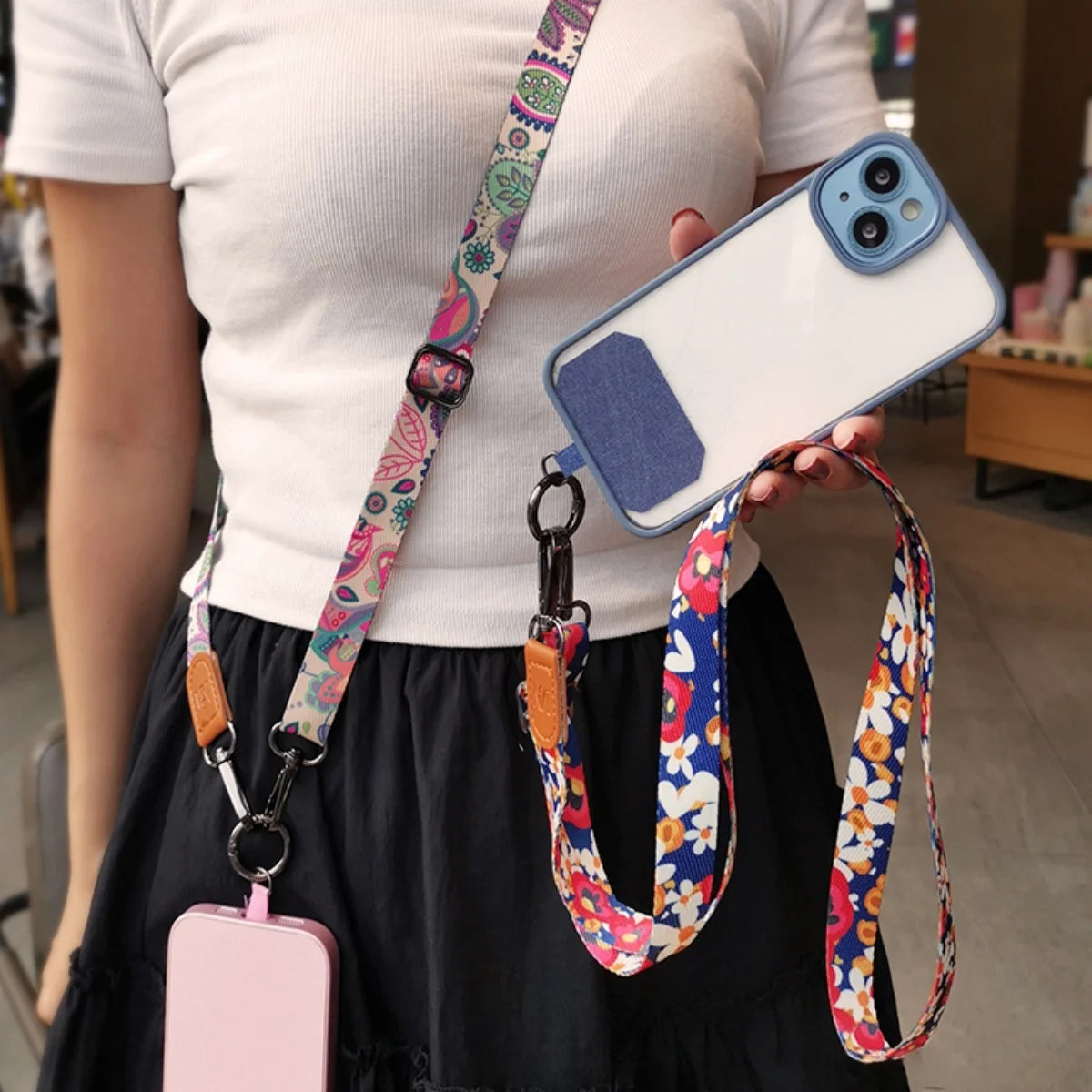 🎀 Lanyard floral – Cuerda para cuello con diseño de plantas, llavero, charm USB y accesorio de regalo