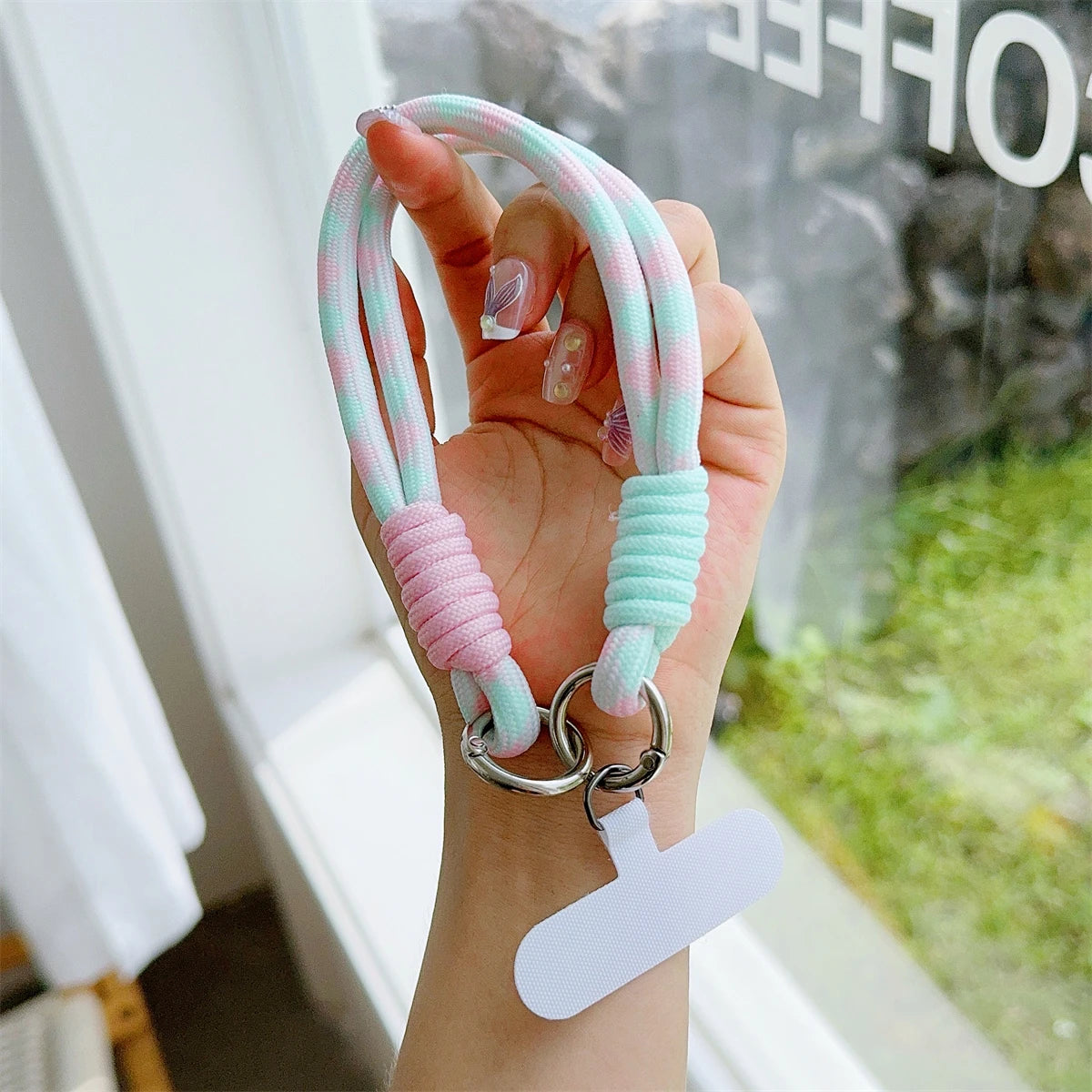🎀 Lanyard con diseño en cuadrícula – Cuerda trenzada fuerte para muñeca, decoración anticaída