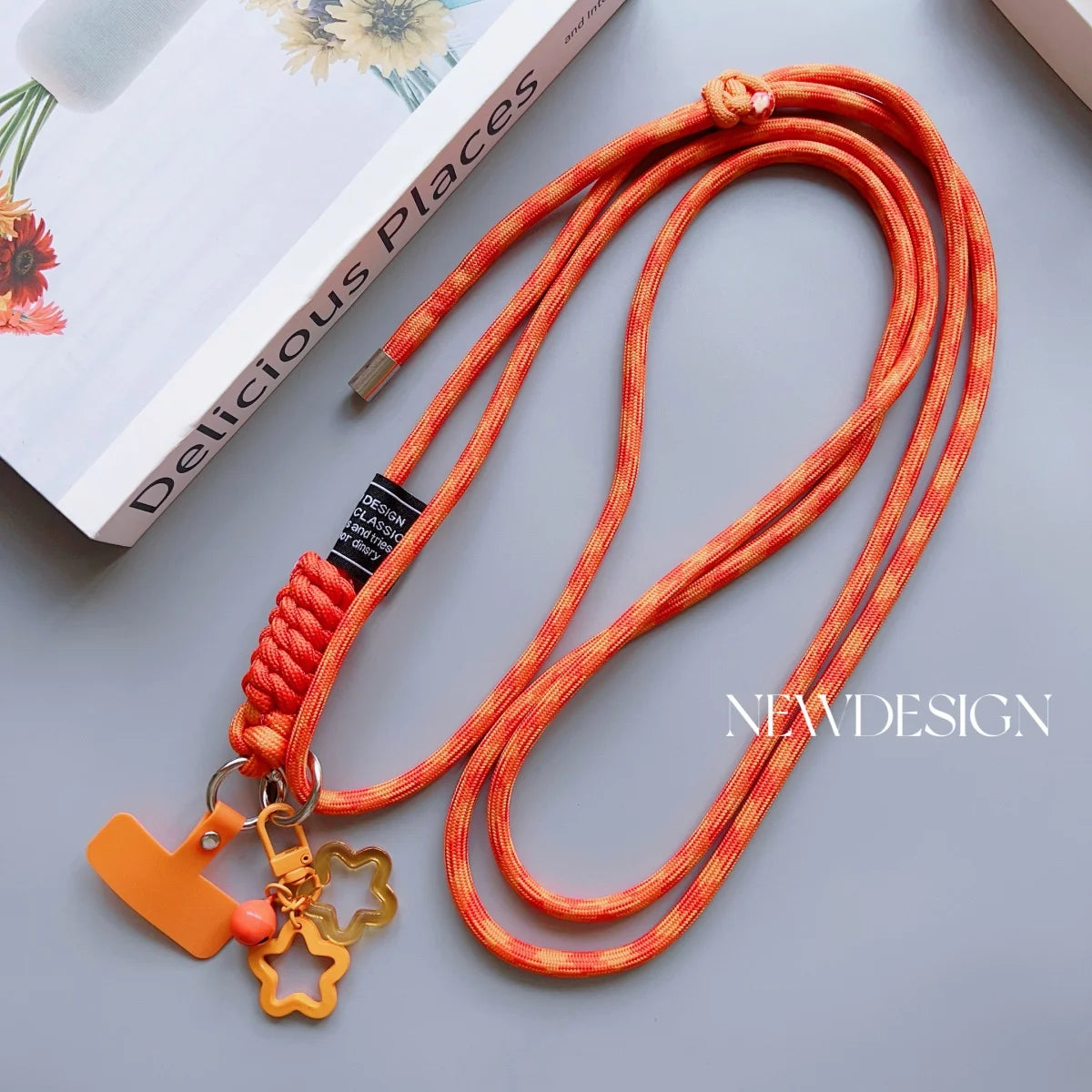 🎀 Lanyard con diseño de cuadros – Correa acrílica universal cruzada con cuerda para cuello anticaída