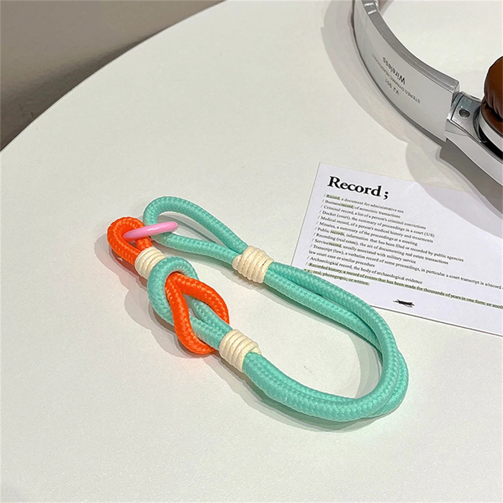 🎀 Pulsera Lujosa para Celular – Lanyard con parche, llavero colorido y diseño de joyería, ideal para regalo o accesorio