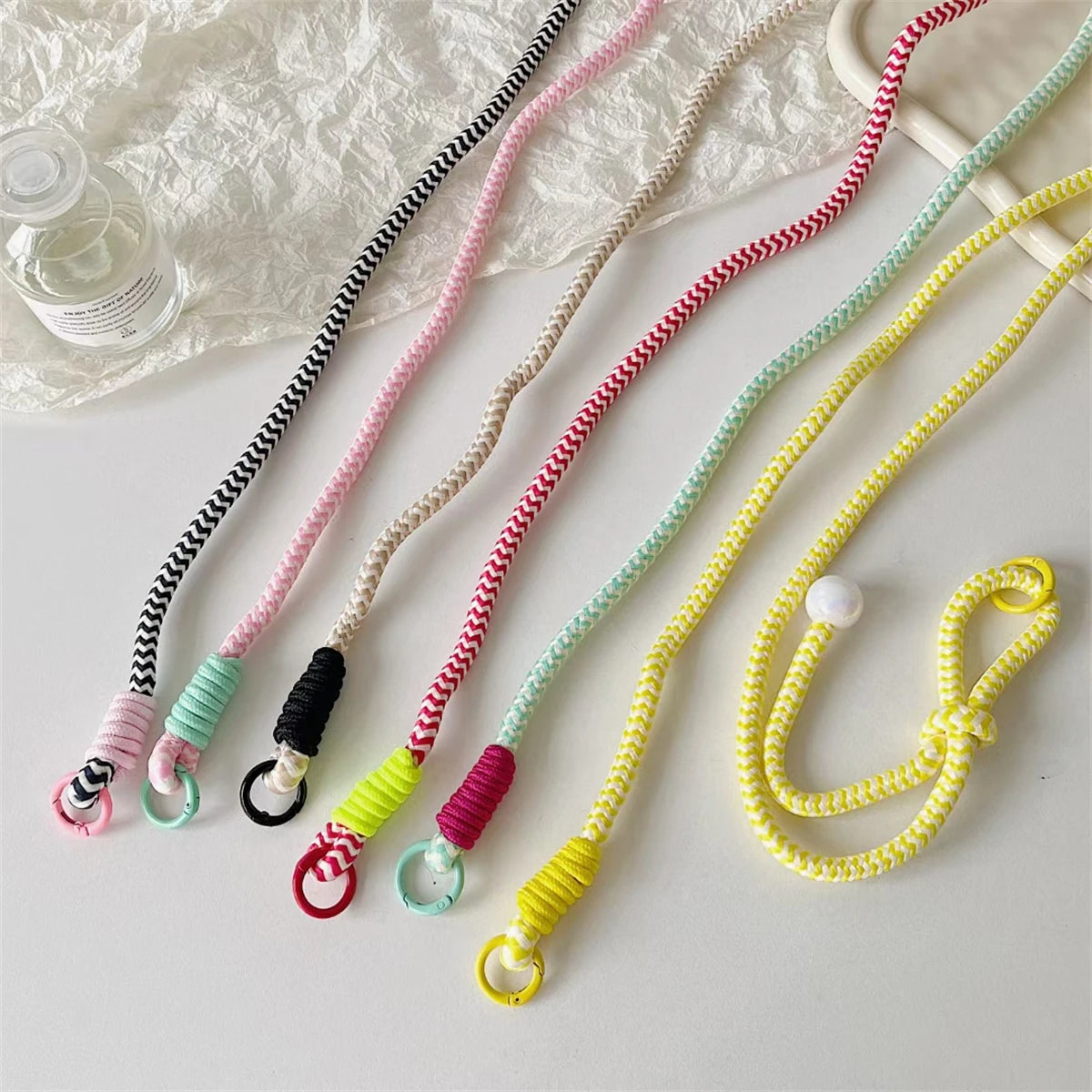 🎀 Lanyard Ajustable Tipo Bandolera – Correa trenzada de hombro con llavero y parche de repuesto de alta calidad