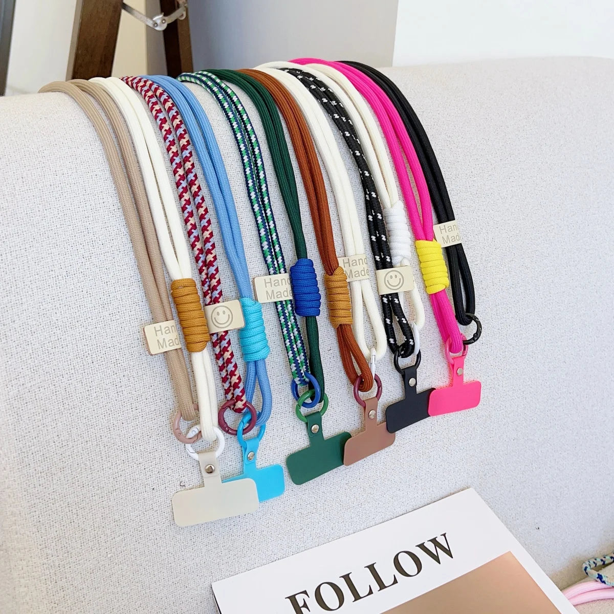 🎀 Lanyard Divertido Bicolor – Correa ajustable para celular, cinta de cuello con colores contrastantes y estilo alegre