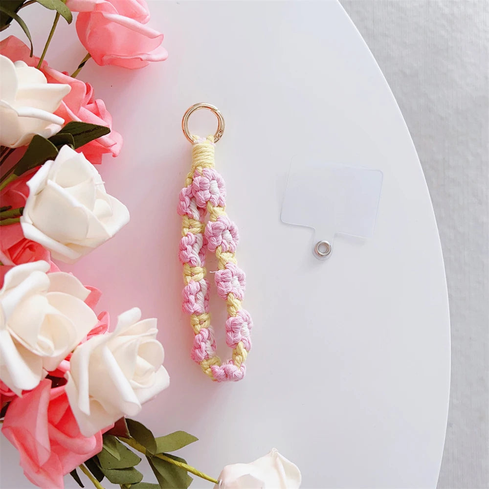 🎀 Llavero de margarita macramé – Pulsera bohemia estilo vintage, charm para bolso o llaves