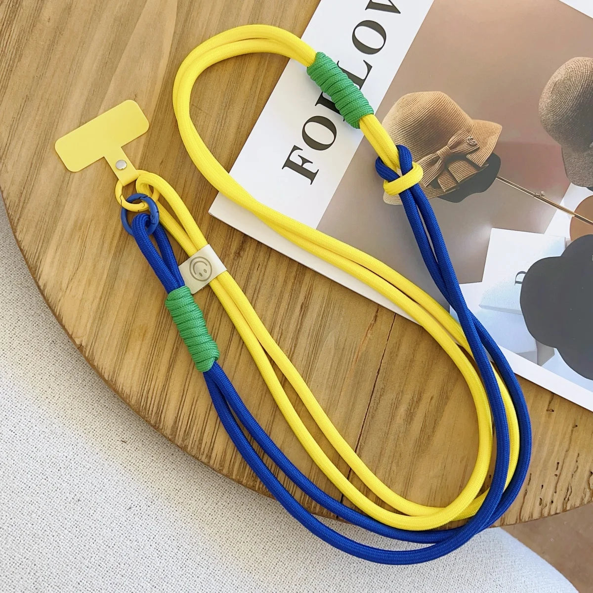 🎀 Lanyard Divertido Bicolor – Correa ajustable para celular, cinta de cuello con colores contrastantes y estilo alegre