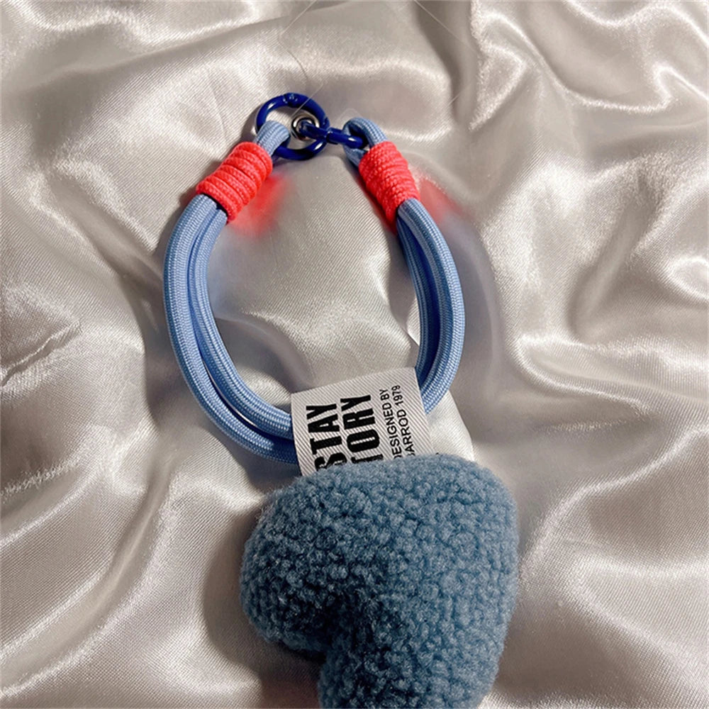 🎀 Lanyard con Corazones – Llavero con cadena de corazones y trenzado mesh, accesorio para celular, bolso o pantalón