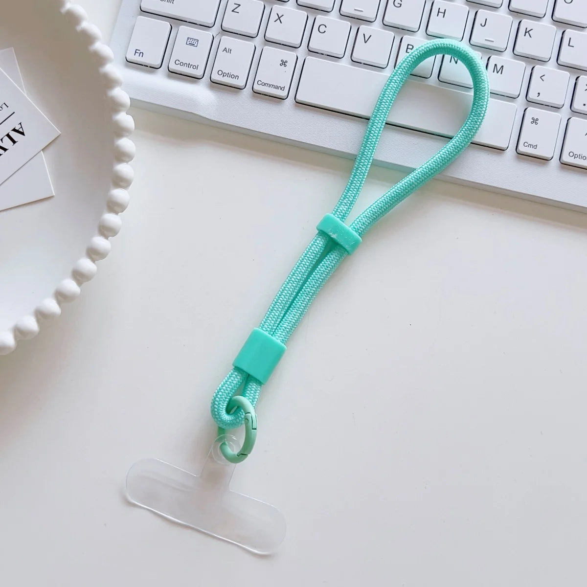 🎀 Lanyard Silicona Pastel – Correa corta y ajustable tipo pulsera, colores dulces, clip universal anti pérdida para celular