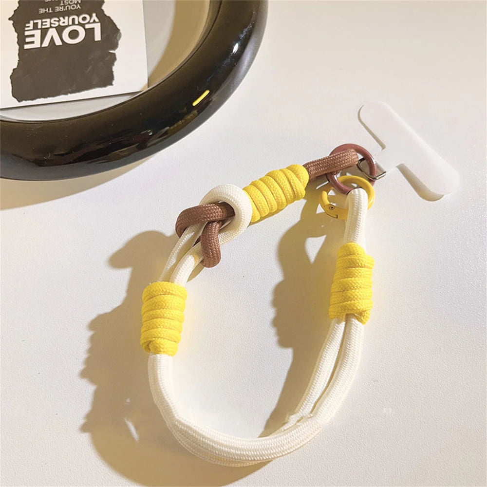 🎀 Lanyard de Invierno – Cuerda decorativa con diseño twist, pulsera anti pérdida corta, fuerte y con estilo para días fríos