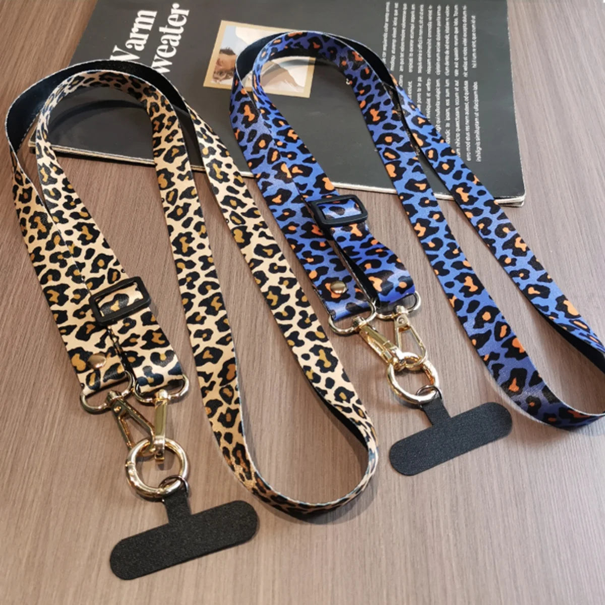 🎀 Lanyard con estampado de leopardo – Correa ajustable para celular, anticaída