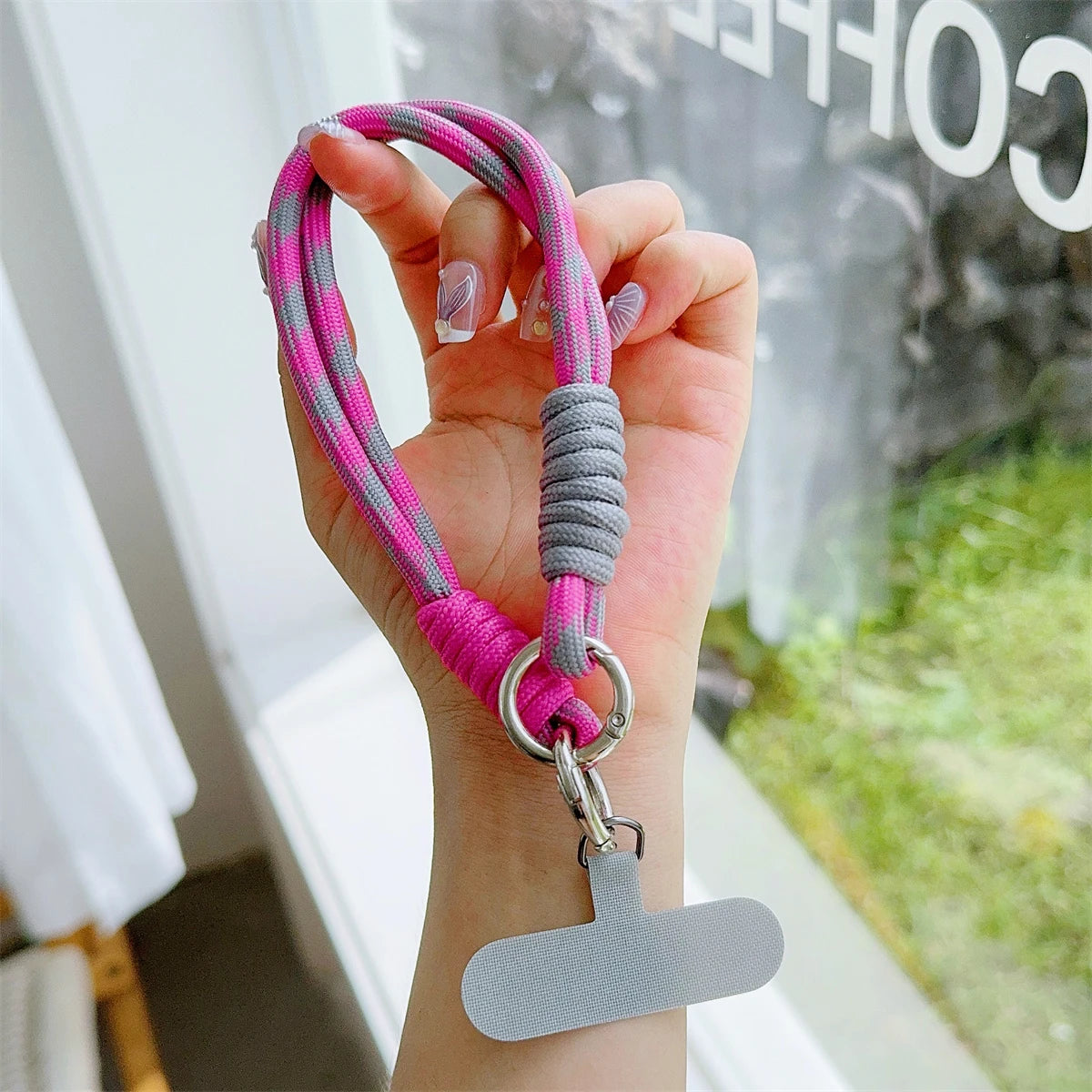 🎀 Lanyard con diseño en cuadrícula – Cuerda trenzada fuerte para muñeca, decoración anticaída