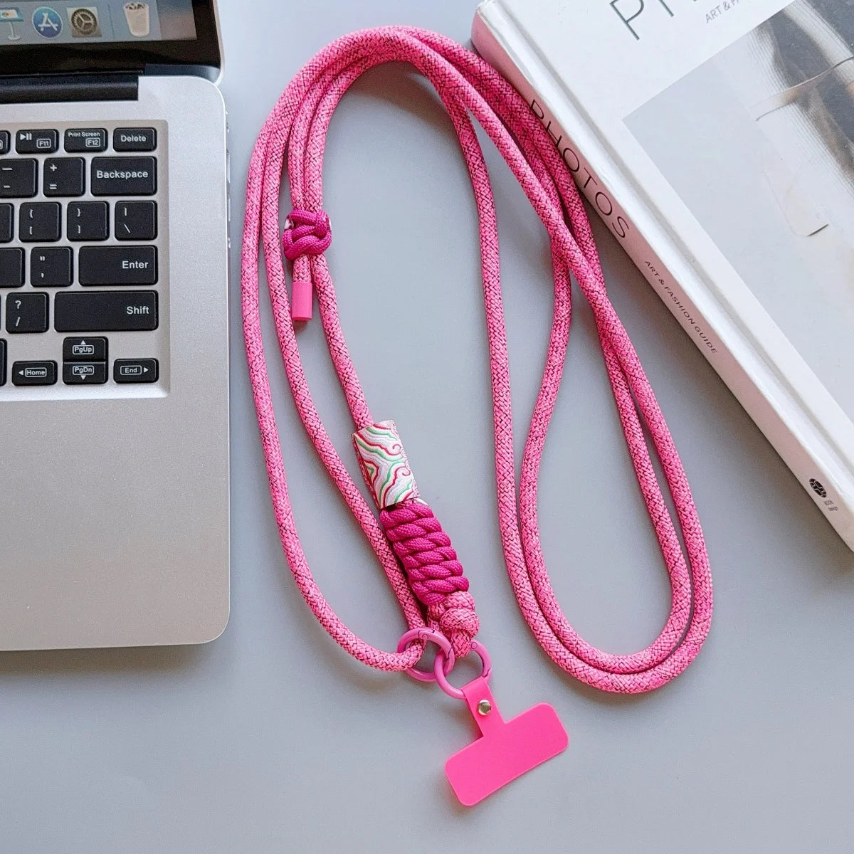 🎀 Lanyard Acrílico Estiloso – Correa cruzada de diseño universal para celular, anti pérdida, con clip y cuerda elegante