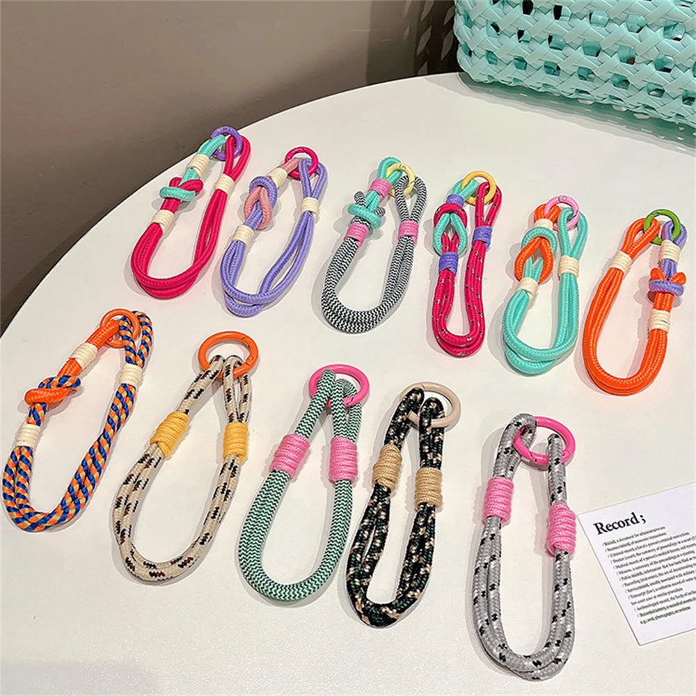 🎀 Pulsera Lujosa para Celular – Lanyard con parche, llavero colorido y diseño de joyería, ideal para regalo o accesorio