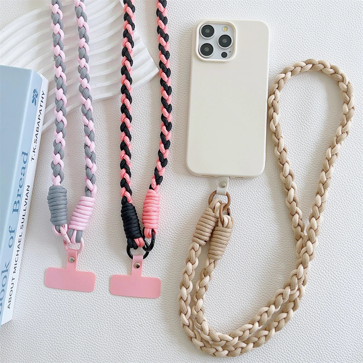 🎀 Lanyard Colorido con Repuesto – Correa cruzada trenzada con llavero y parche extra, ideal para accesorios femeninos