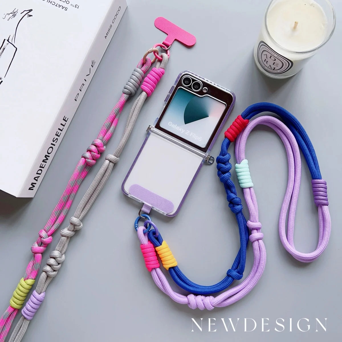 🎀 Lanyard Fashion con Contraste – Correa cruzada para celular, estilo moderno, con clip y diseño anti pérdida