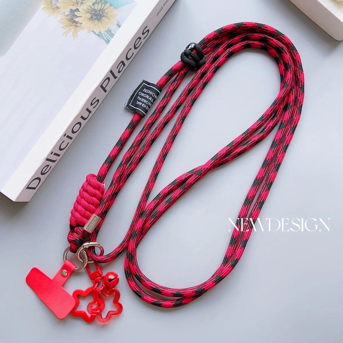 🎀 Lanyard con diseño de cuadros – Correa acrílica universal cruzada con cuerda para cuello anticaída