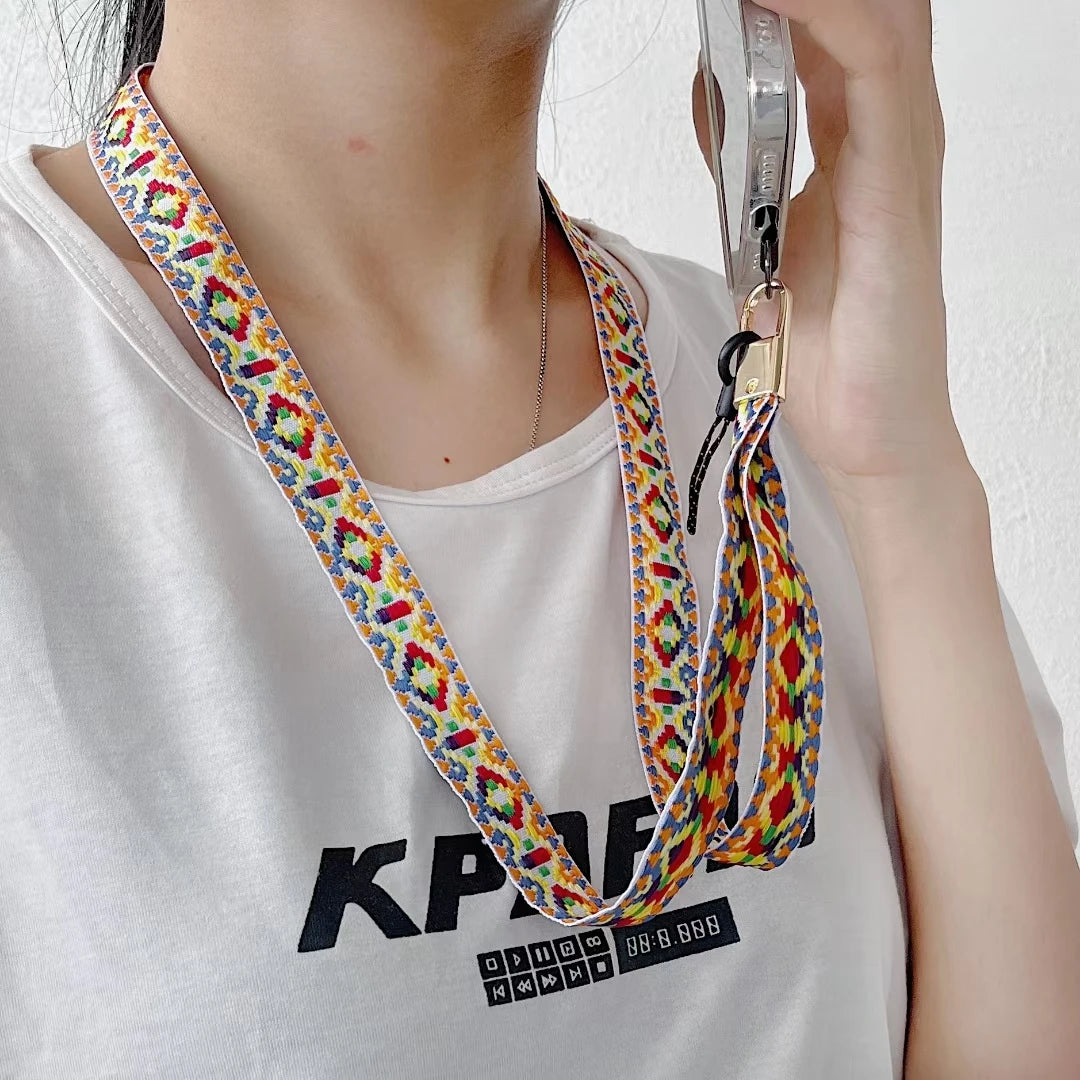 🎀 Correa Tejida a Mano – Lanyard para bolso o celular, trenzado artesanal, ideal como charm cruzado o para llaves