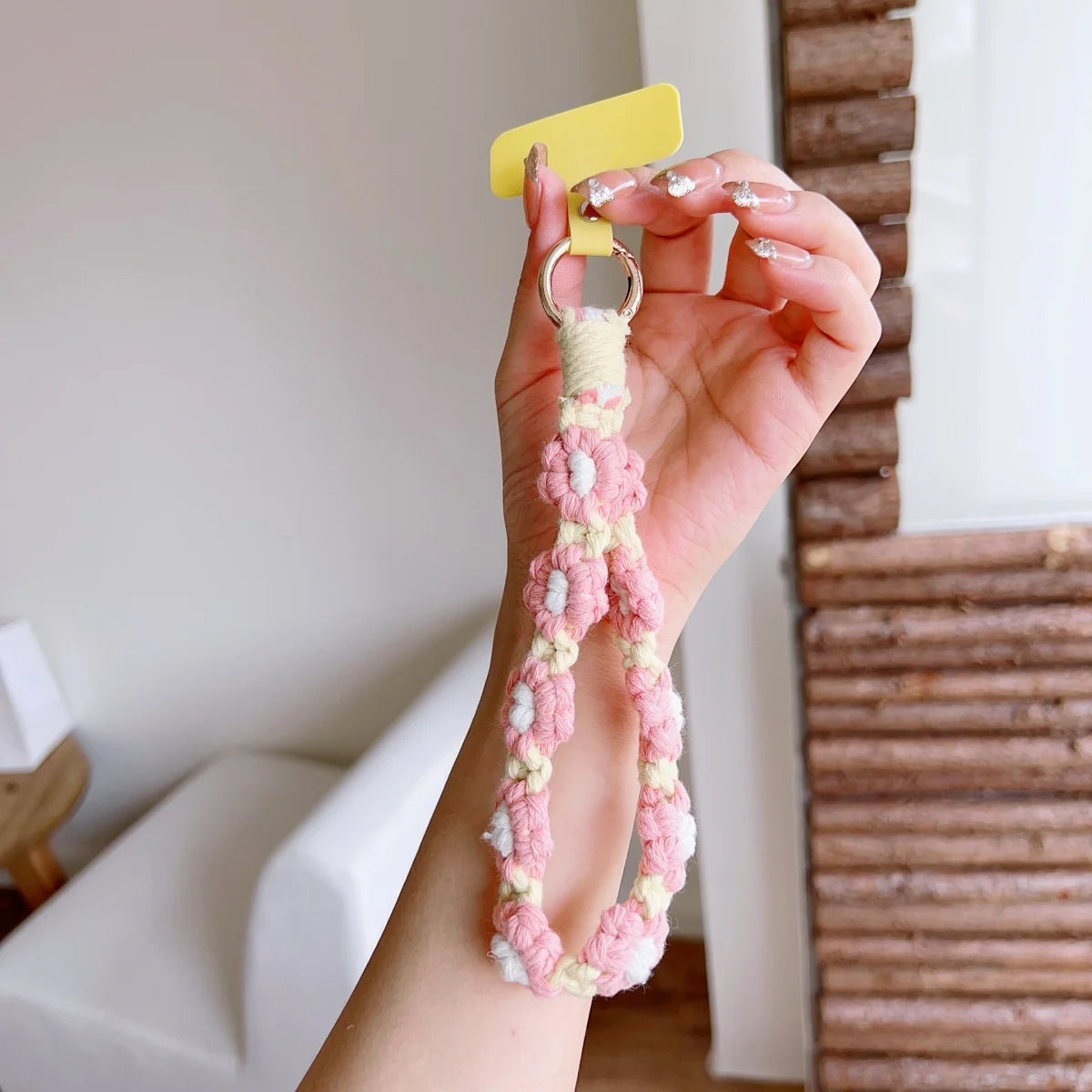 🎀 Correa de Flores Tejidas Coloridas – Lanyard decorativo para celular, llaves o pantalones, con estilo y función anti pérdida