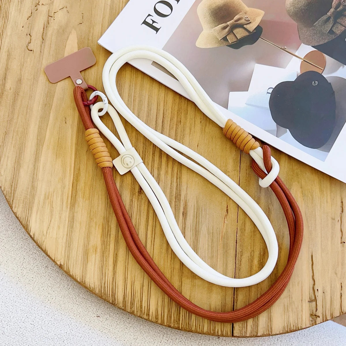 🎀 Lanyard Divertido Bicolor – Correa ajustable para celular, cinta de cuello con colores contrastantes y estilo alegre