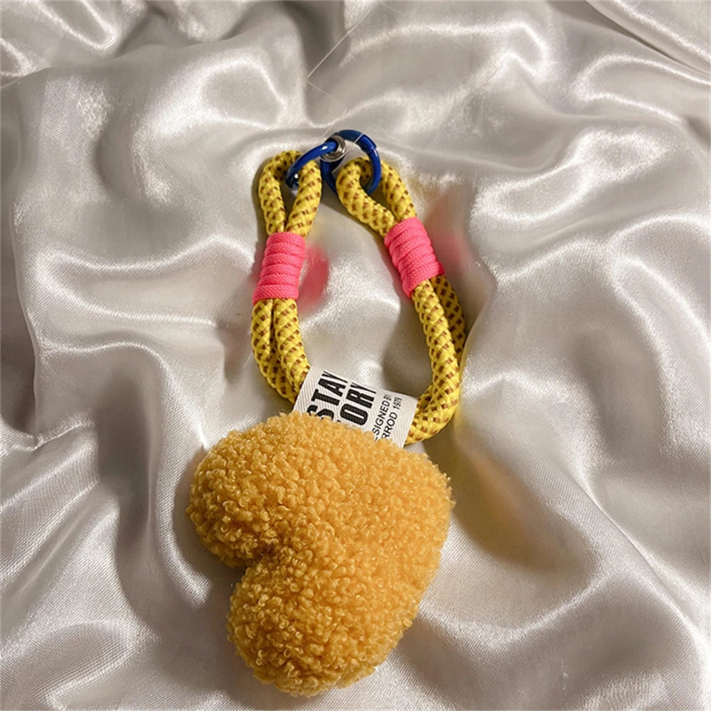 🎀 Lanyard con Corazones – Llavero con cadena de corazones y trenzado mesh, accesorio para celular, bolso o pantalón