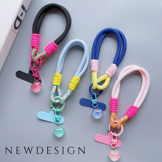 🎀 Correa Trenzada con Corazón – Lanyard con cadena colgante, anillo y parche desmontable, ideal para celular, lindo y práctico